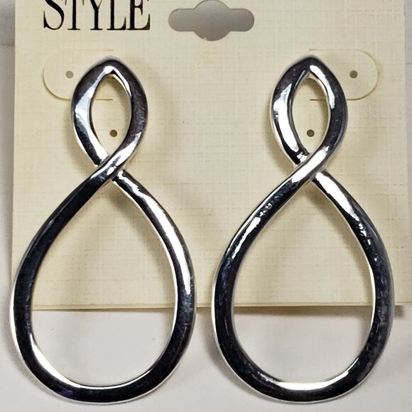 Silver-Tone Sculptural Teardrop Open Loop Earrings Bold Modern Statement Jewelry - Picture 4 of 7